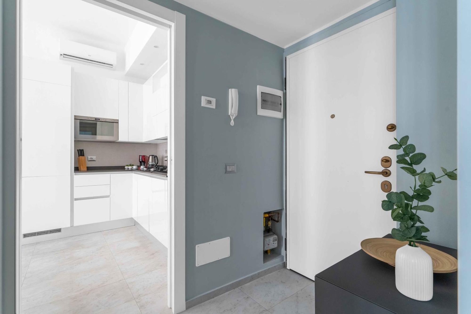 Bright Top-floor - 5mins Station Appartement Milan