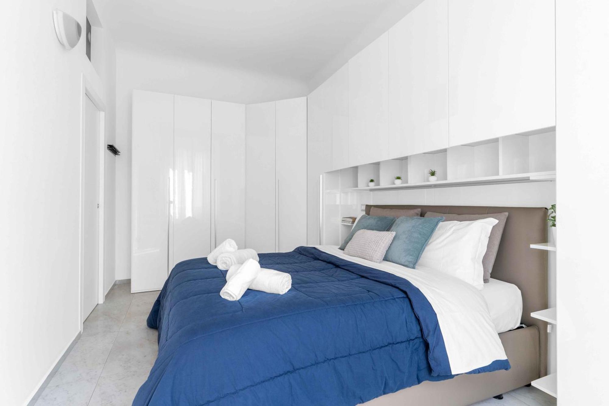 Appartement Bright Top-floor - 5mins Station *